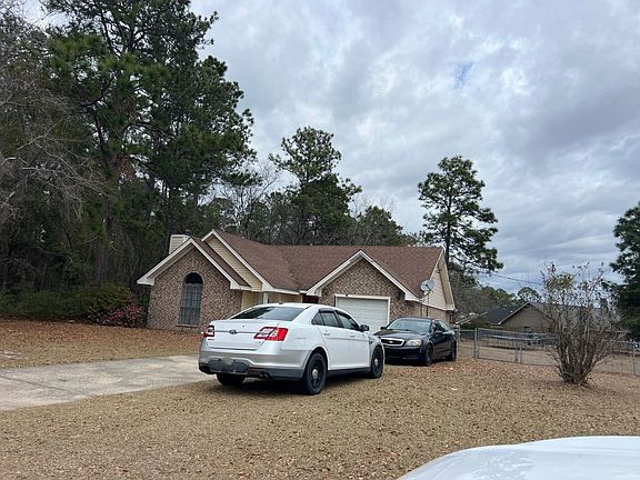 3rd image of 770 Inwood Dr