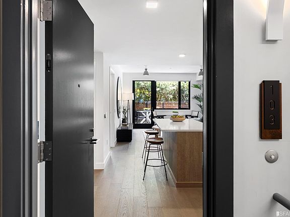 2nd image of 1300 22nd St #103