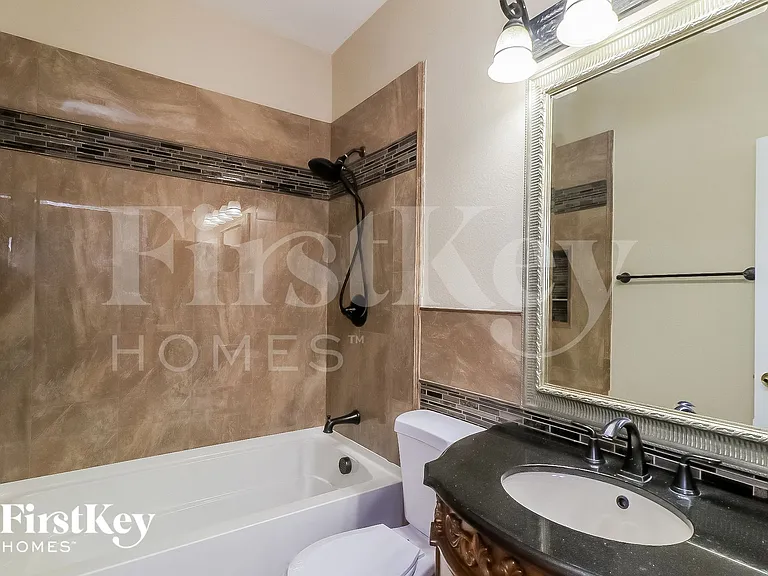 5777 W Golden Ln — Photo 10