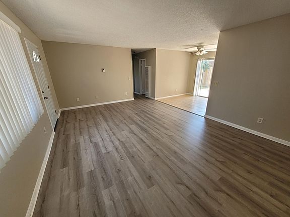 3rd image of 853 Florence St #853