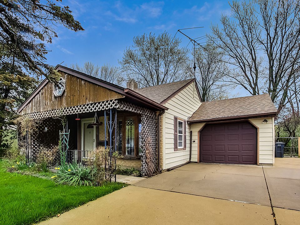613 Lincolnwood Dr, Streamwood, IL 60107 Zillow