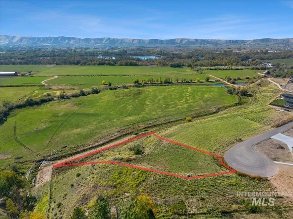 1955 Moonlight Ln, Emmett, ID 83617
