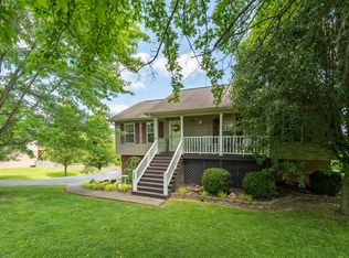 238 Chimney Top Ln, Jonesborough, TN 37659