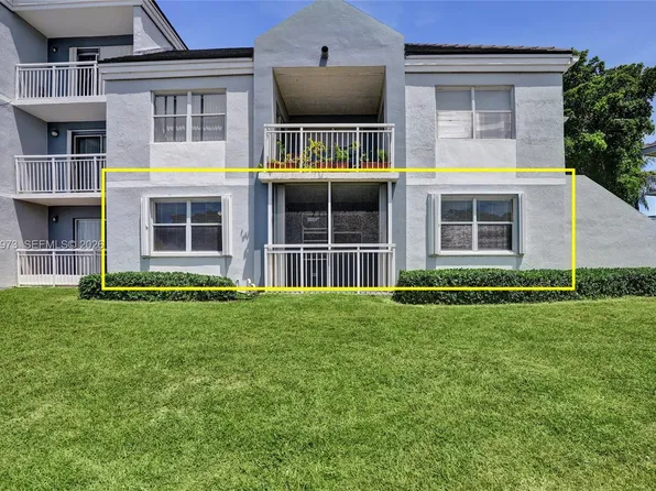 8660 SW 212th St APT 111, Cutler Bay, FL 33189