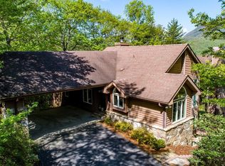 454 Lakeside Dr, Lake Toxaway, NC 28747
