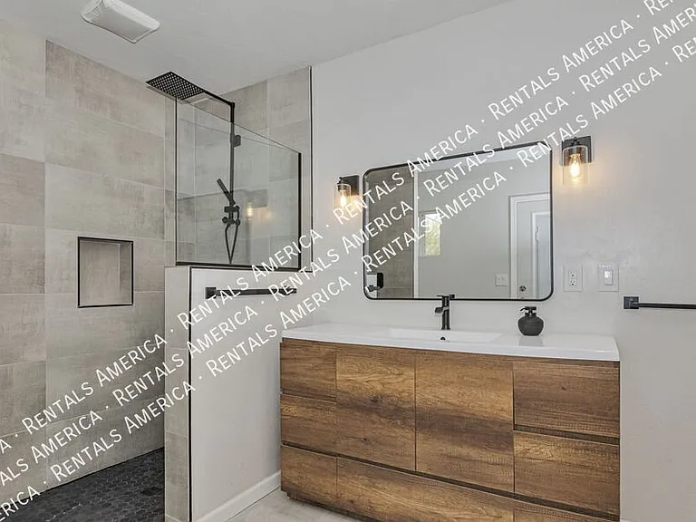 8532 N Rancho Catalina Dr — Photo 13