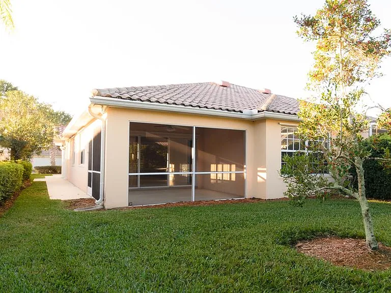 5796 Ivrea Dr — Photo 30