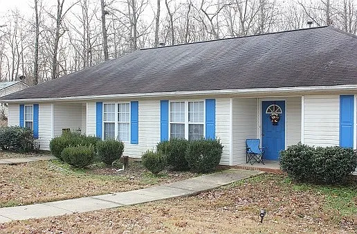 2 bed, 936 sqft, $1,100 — Photo 1