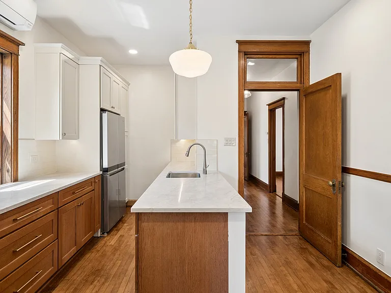 1263 W Foster Ave #2 — Photo 24