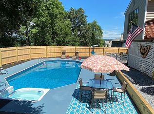 41 White Birch Dr, Waterbury, CT 06708
