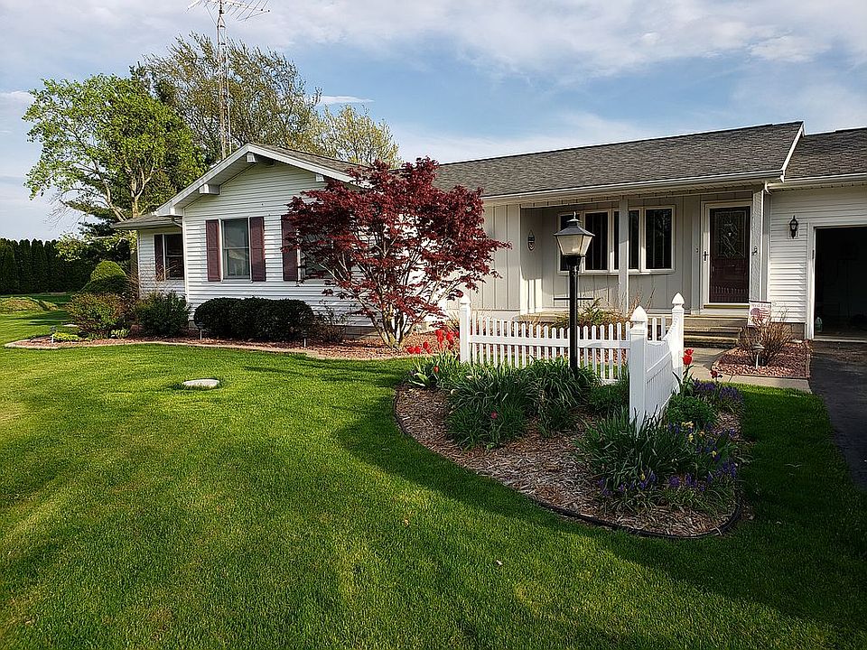 1st image of 35 Bethany Dr