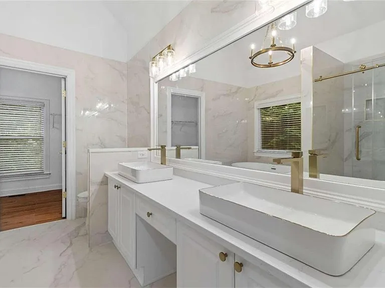1711 Summit Glen Ln — Photo 16