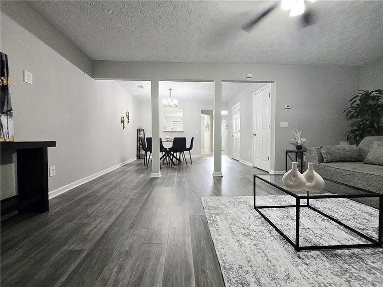 2430 Piering Dr — Photo 33