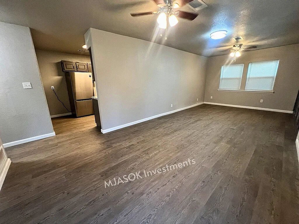 4 bed, 2.0 bath, 1375 sqft, $1,050 — Photo 4
