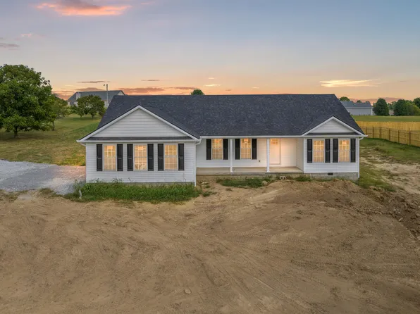 45 Whitney Dr, Lancaster, KY 40444