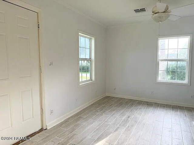 108 Notre Dame Dr — Photo 16