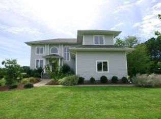 112 Golf Ct #1, Stevensville, MD