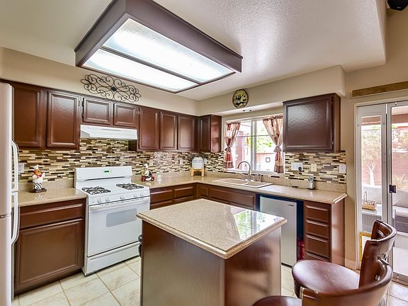 4th image of 3812 Coral Shores Ct