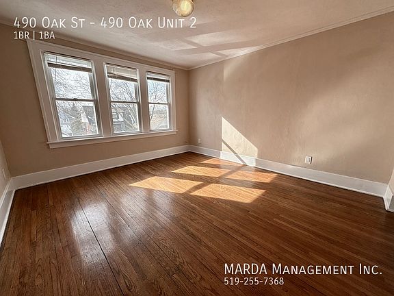 2nd image of 490 Oak St Unit 2
