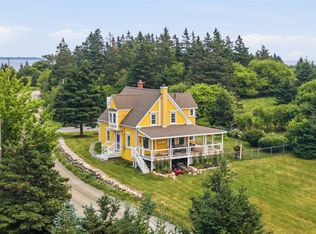 1127 Feltzen South Rd, Lunenburg, NS B0J 2X0