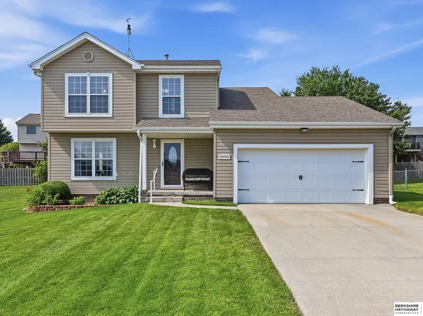 20059 Hopper St, Elkhorn, NE 68022