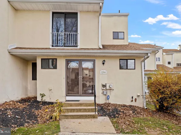 1204 Oak Cir, Lansdale, PA 19446