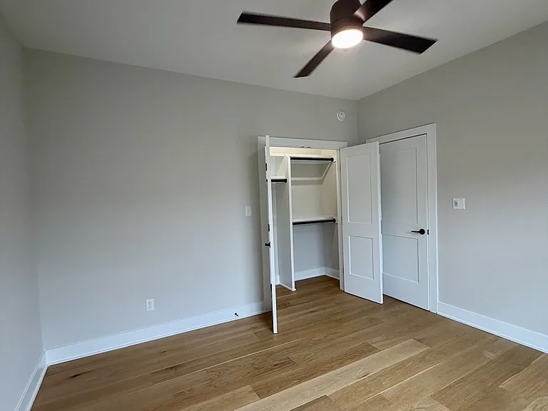 204 Crest Ridge Ct — Photo 46