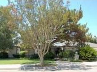 245 N Greencroft Ave, Glendora, CA 91741