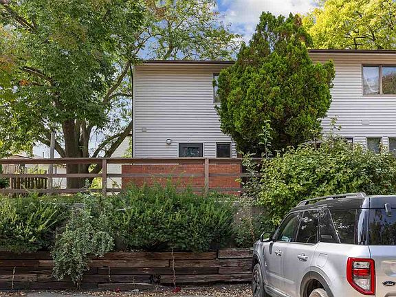 2nd image of 421 Samoa Dr