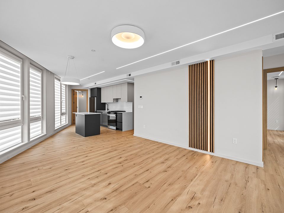 1st image of 1854 Dorchester Ave #201