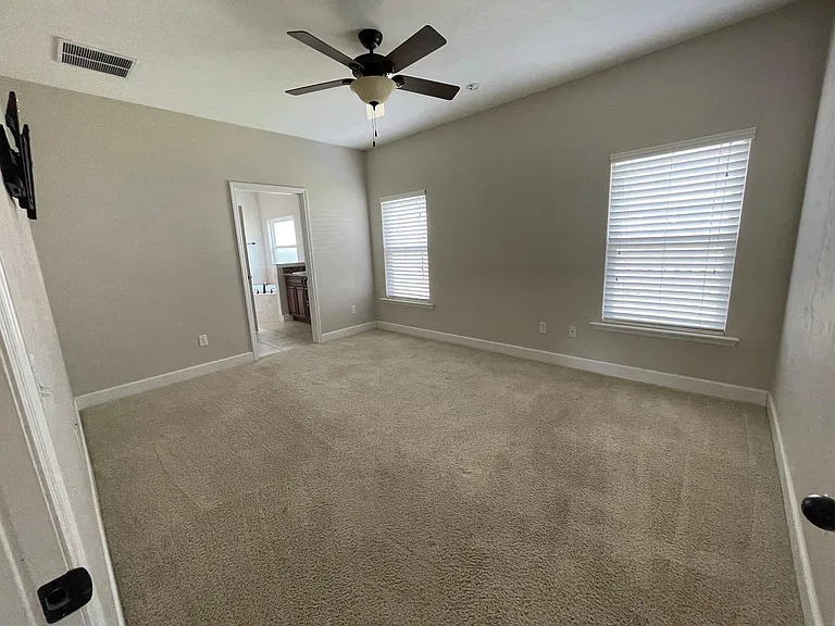 16549 NW 193rd Ter — Photo 5