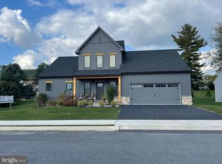 71 Lake View Rd #12, Ephrata, PA 17522