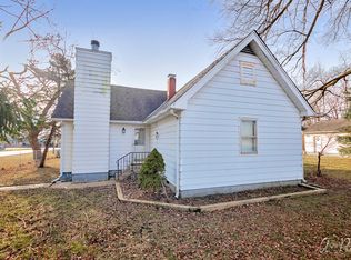 2121 Alton Rd, McHenry, IL 60050