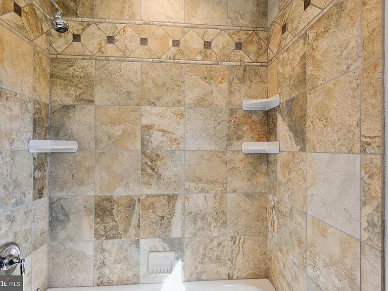 12319 Manvel Ln — Photo 18