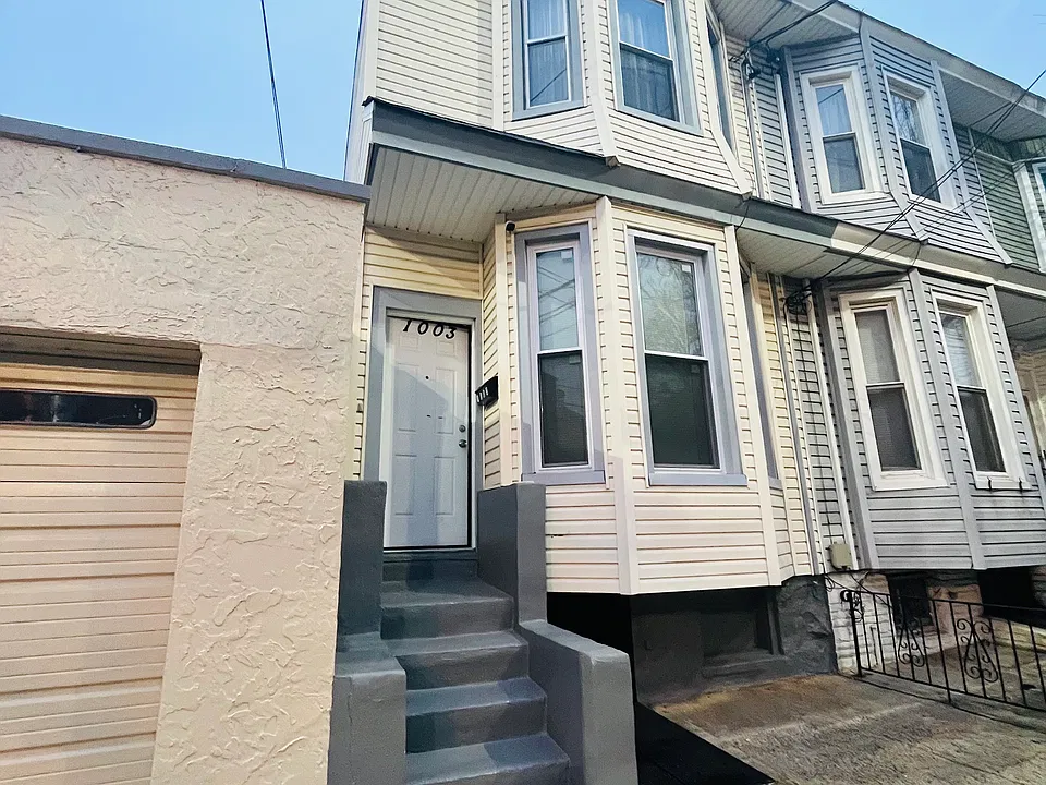 1003 West St