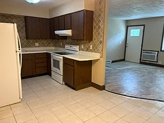 3420 W Richwoods Blvd — Photo 12