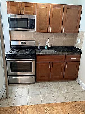 1st image of 587 W 207th St #3D