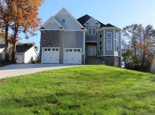 3455 Lake Shore Rd S, Denver, NC 28037