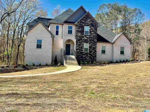 355 Hickory Ln, Warrior, AL 35180
