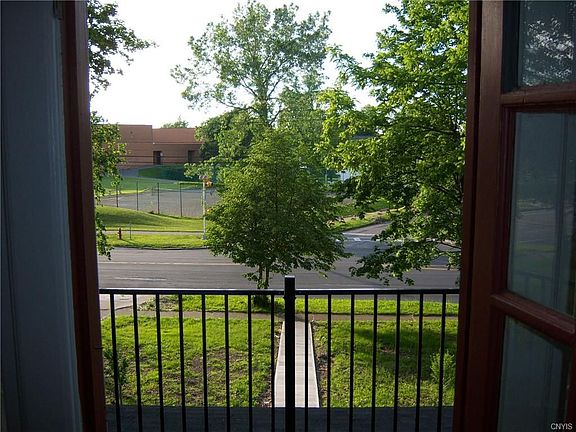 2nd image of 1658 James St #2