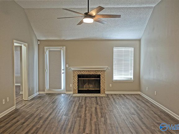 4th image of 212 Turnbrook Dr SW