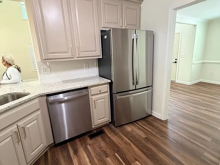 2544 Carnes Rd — Photo 3