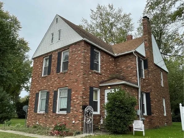 1123 Pennsylvania Ave, Ashtabula, OH 44004