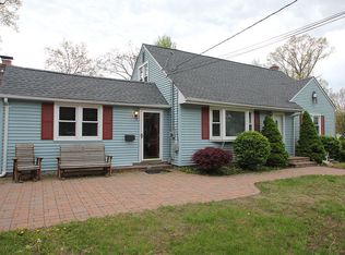 26 Queen St, Enfield, CT 06082