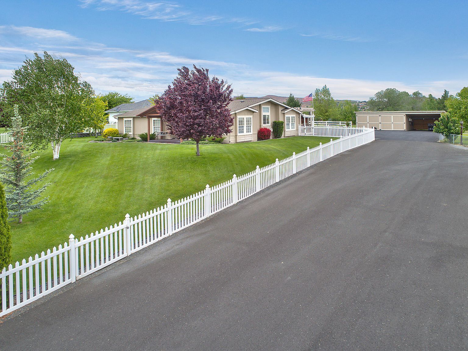 2225 Selah Loop Rd, Selah, WA 98942 Zillow