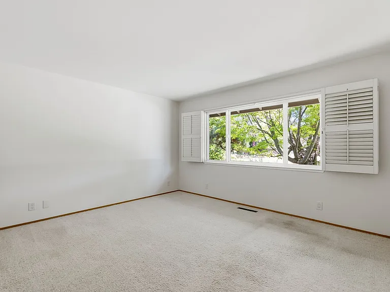 13565 Wendy Ln — Photo 28