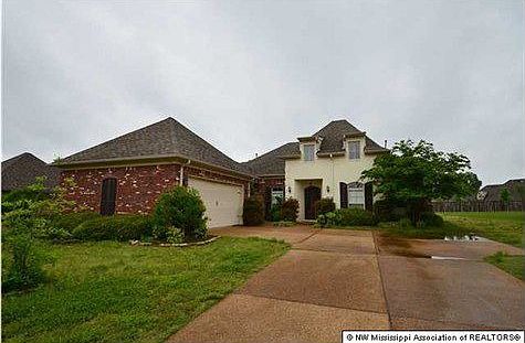 1st image of 1701 Hillshire E