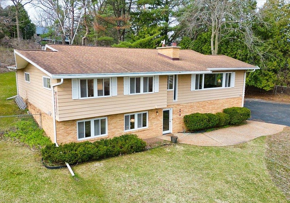 1st image of 5745 Old Middleton Rd