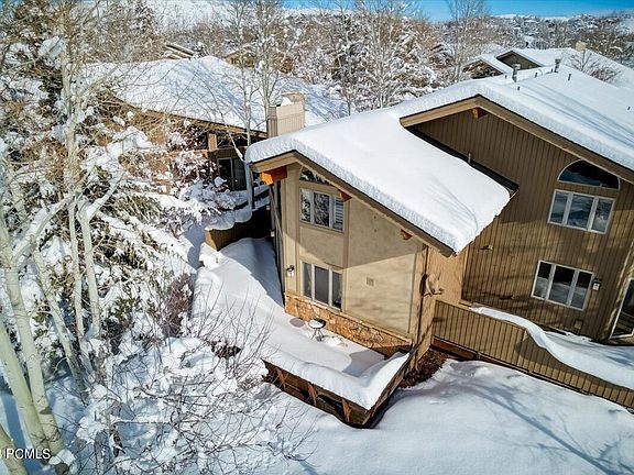 3rd image of 2810 Estates Dr