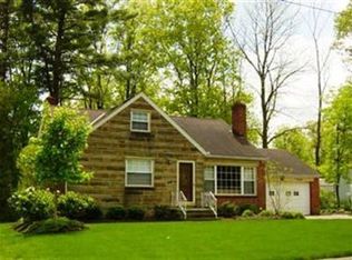 21919 Hillsdale Ave, Fairview Park, OH 44126